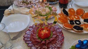 Праздничный стол на юбилей мужа.