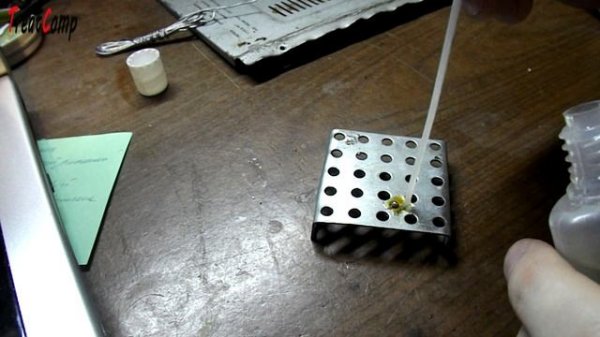 Использование паяльной кислоты при пайке