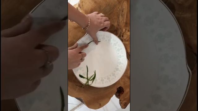 Super beautiful salad and fruit decoration in plate #shortsvideo #shorts #short смотреть онлайн