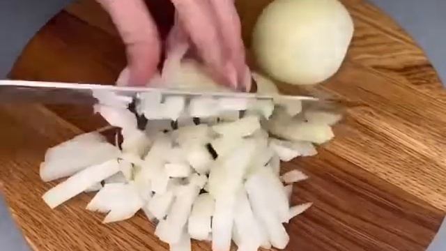 Рёбрышки на банке#приятногоаппетита #вкусныерецепты #вкуснаяеда #чтоприготовить смотреть онлайн