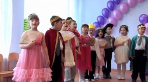 Песня: "Только в школу!"