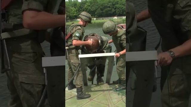 обитатель глубин смотреть онлайн