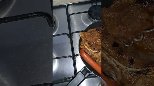 Стейк на сковороде дома смотреть онлайн