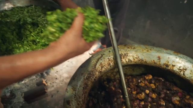 🔥 আস্ত গরুর মেজবানি রান্না || Whole Cow Mezbani Beef Cooking in CTG with Mark Wiens ❤️ смотреть онлайн