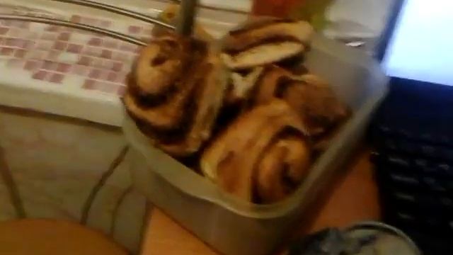 VLOG:ГОТОВЛЮ БУЛОЧКИ С КОРИЦЕЙ! 24.03.16. смотреть онлайн