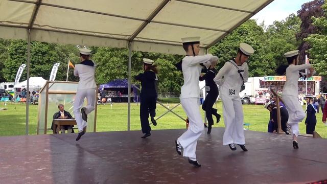 Sailor's Hornpipe Highland Dance competition during 2022 Strathmore Highland Games in Scotland смотреть онлайн