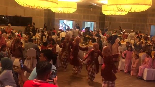 Tarian Inang Empat Dara