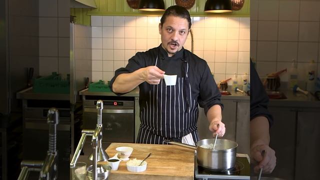 This weeknd food tip! #shorts смотреть онлайн