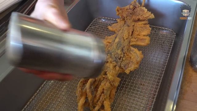 오짱 오징어튀김 / Deep Fried Squid - Korean Street Food / 대구 김광석 거리 길거리 음식 смотреть онлайн