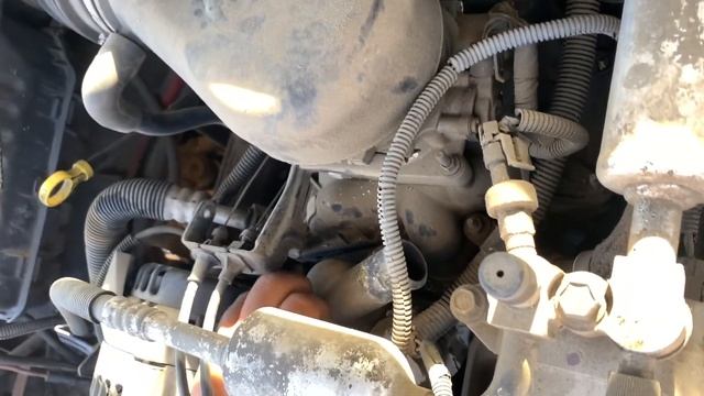 Hágalo tú mismo. Cambiando el radiador y termostato de camioneta 1998 GMC Sierra C2500. 3/4 ton 5.7 смотреть онлайн