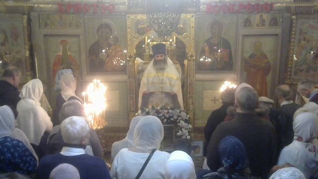 Проповедь на ночной Литургии в Рождество Господа Бога и Спаса нашего Иисуса Христа. 07.01.2025 г. смотреть онлайн