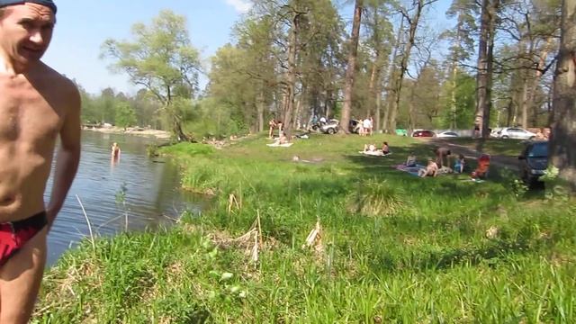 Немноголюдно в Пуще Водице смотреть онлайн