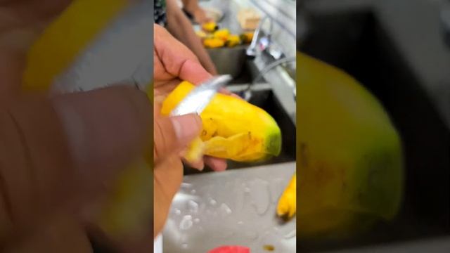 Морковь для плова. Как чистить и резать морковь 🥕🔪 смотреть онлайн