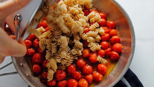 Caprese Pasta Salad смотреть онлайн