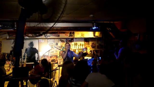 Maroon 5 - This Love - (Varenik's Pub) Plugged.mp4 смотреть онлайн