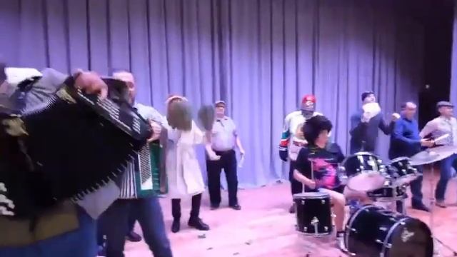 С 8 марта девочки#dance #music #топ смотреть онлайн