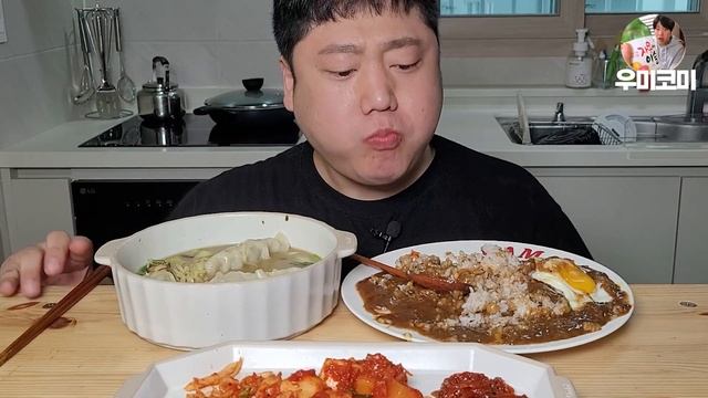 ⌚️SUB)스피드 아침 먹방 | 🍜만두라면, 🍛매운카레 출근하기 전 빠르게 먹어봤어요~현기증 날뻔!! ㅎㅎ 좋은하루 되세요~♡ смотреть онлайн