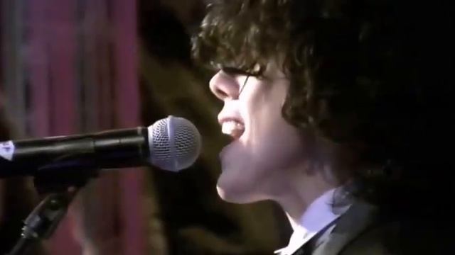 LP - Performs at W HOTEL in Seattle 10 05 2012 смотреть онлайн