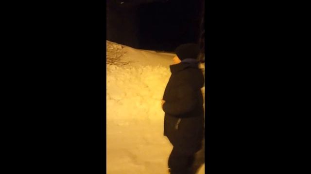 Челлендж. ПОПАДИ СНЕЖКОМ В ЗНАК!!! НАКАЗАНИЕ!!! ГОЛЫМ ТОРСОМ В СНЕГ!!??? ЖЕСТЬ!! МОРЖИ!!!!! смотреть онлайн