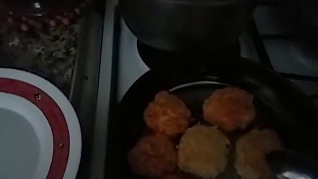 КАРТОФЕЛЬНЫЕ ДРАНИКИ НА ЗАВТРАК ЭТО СУПЕР! смотреть онлайн