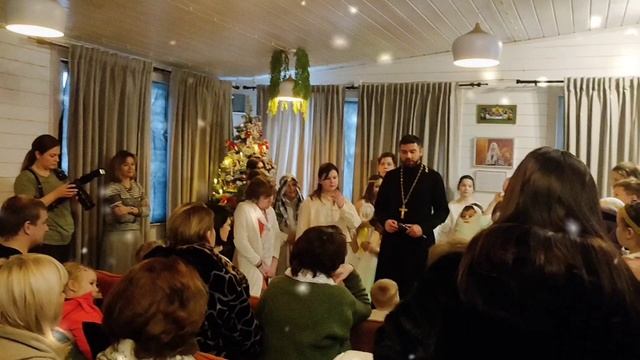 Рождество Христово храме святого Харалампия при храме Живоначальной Троицы в Рассказовке🙏🕊🎄 смотреть онлайн