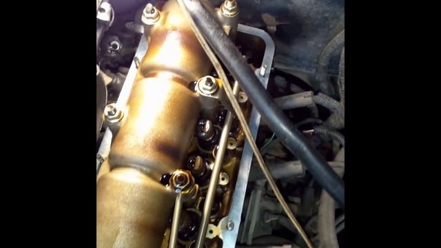 130 000 пробега Ваз, под клапанной крышкой. смотреть онлайн