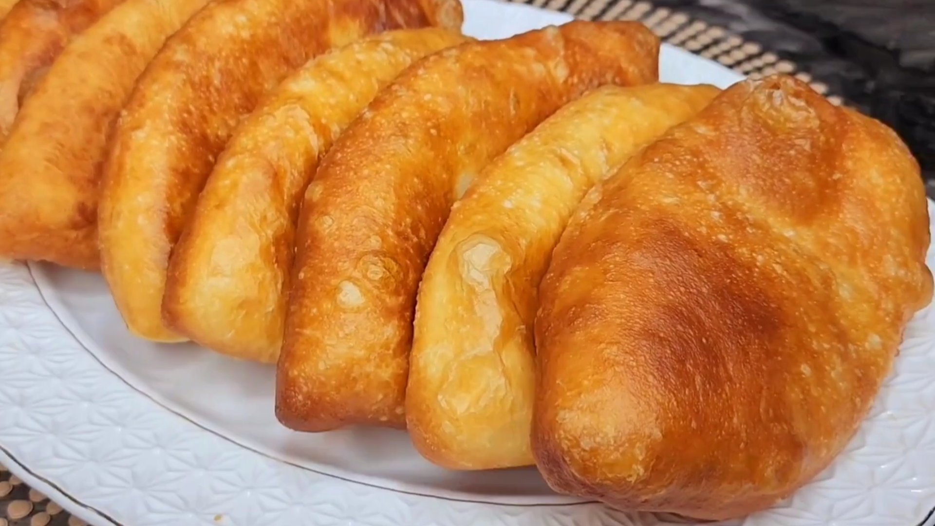 Невероятное тесто . Вкуснейшие жареные пирожки с картошкой. смотреть онлайн