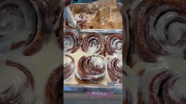 Cinnabon #fypシ #cinnabon #foodie смотреть онлайн