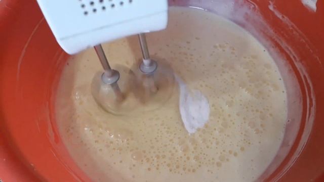 Вкусный кекс на сгущённом молоке. смотреть онлайн