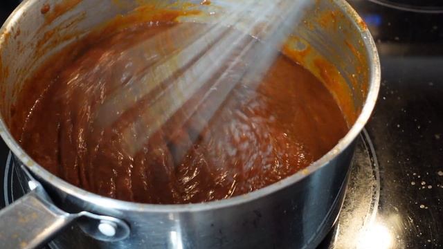 Why make homemade ketchup when you can buy it at the grocery store? Watch me cook from scratch. смотреть онлайн