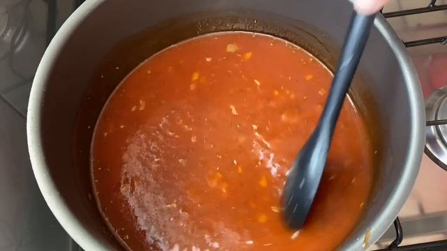 ALMÔNDEGAS DE CARNE MOÍDA SIMPLES AO MOLHO смотреть онлайн