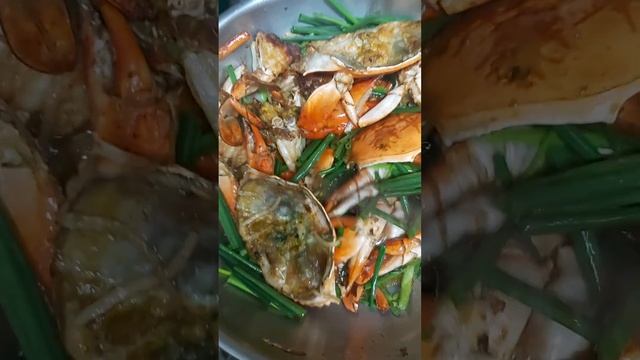 Fried Crab with Ginger & Spring Onion #shorts смотреть онлайн