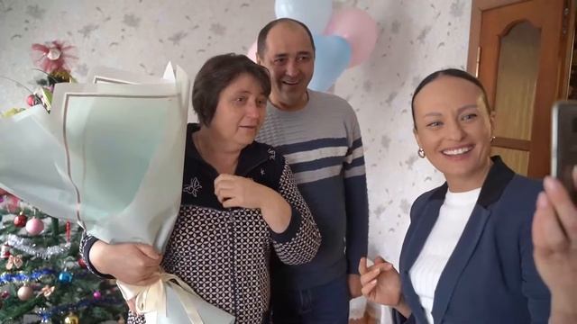 Mama din Fîrlădeni a aflat că va deveni BUNICĂ chiar de ziua ei ! Tel.068300100, 068766344 смотреть онлайн
