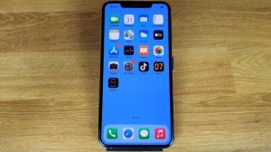 Как вставить сим-карту в iPhone?