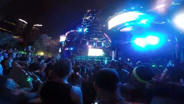 GOPR0539 Tiesto playing Moti - House of Now @ Ultra 2015 смотреть онлайн