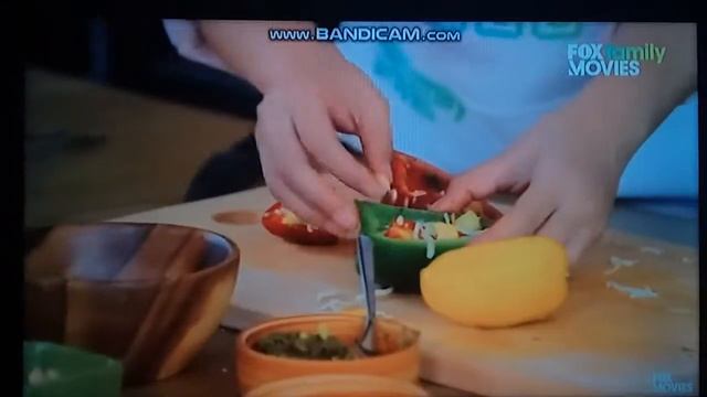 FOX Family Movies: Nom Nom Kitchen 🔔 Bell Pepper Party 🧀 [REUPLOAD] смотреть онлайн