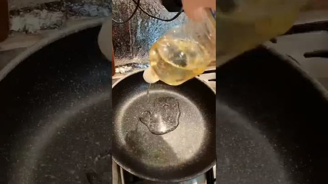 Фантастические чебуреки с сыром от Евгения Сергеевича и его мамы! смотреть онлайн