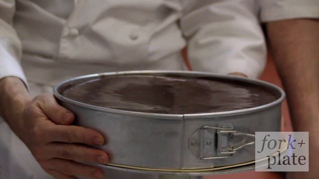 What It Takes to Make Strip House's 24 Layer Chocolate Cake смотреть онлайн