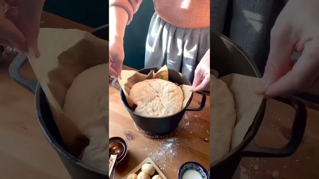 Очень простой рецепт дрожжевого хлеба! #хлеб #хлебдомашний смотреть онлайн