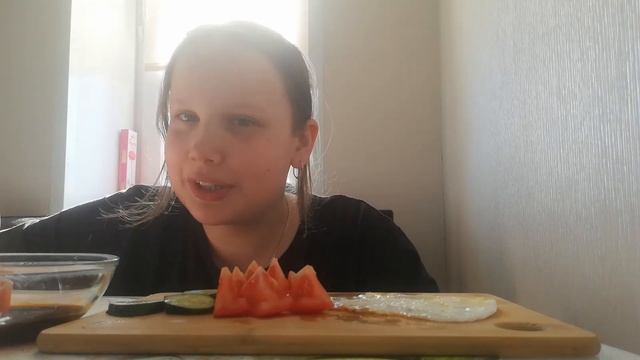 Мукбанг/Яичница/овощи! смотреть онлайн