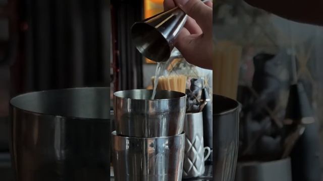 как красиво! (и #вкусно и пьяно) #рек #рекомендации #ресторан #бар #коктейль #еда #обзор #рецепт смотреть онлайн