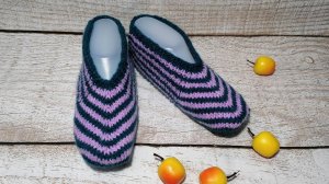 Простые, теплые  и удобные следки-полосатики спицами