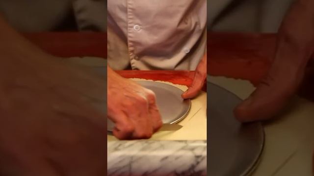 De quoi vous faire tomber dans les pommes 💫🍏 #tartetatin #recettesucree #pâtisserie #pommes #f смотреть онлайн