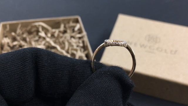 !Кольцо 098440 из красного золота 585 пробы с фианитами смотреть онлайн