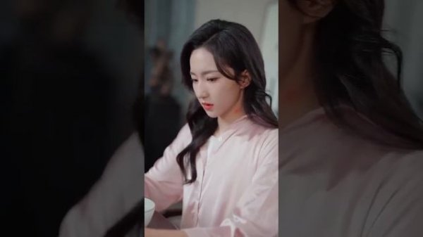 【完整版结局】訂婚那天賀寒聲被白月光一通電話叫走，林星染幡然醒悟摘下頭紗取消了婚禮，從那天起狗男人卻轉了性，紅著眼眶求她別離開；可回歸事業的她頭也不回決定出國深造「我們再也不見」#熱播短劇#先婚後愛