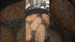 Приготовила замороженные котлеты👍