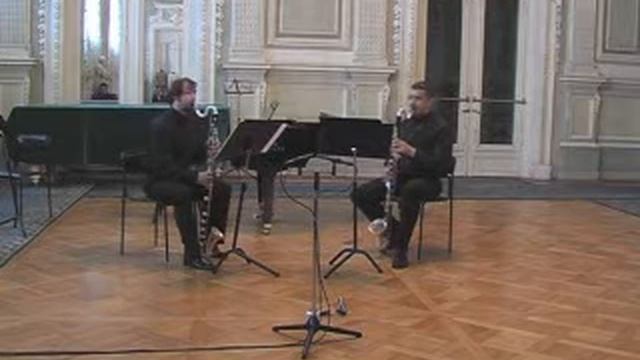 V. Bondarenko _Blues Due_ for 2 bass clarinets. смотреть онлайн
