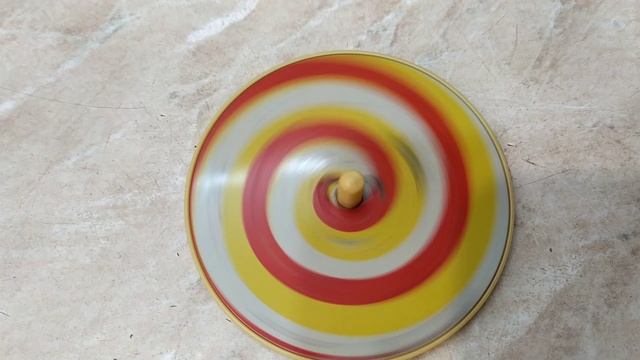 Оптическая иллюзия волчок. Спираль Плато смотреть онлайн