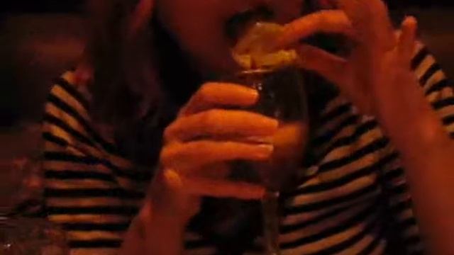 Lou's Cola, salad, chip, ketchup cocktail смотреть онлайн