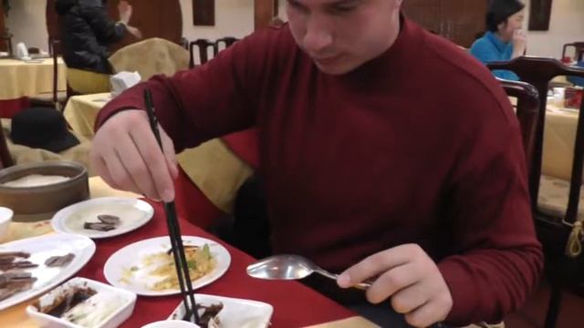 How to eat beijing duck in Beijing, China смотреть онлайн